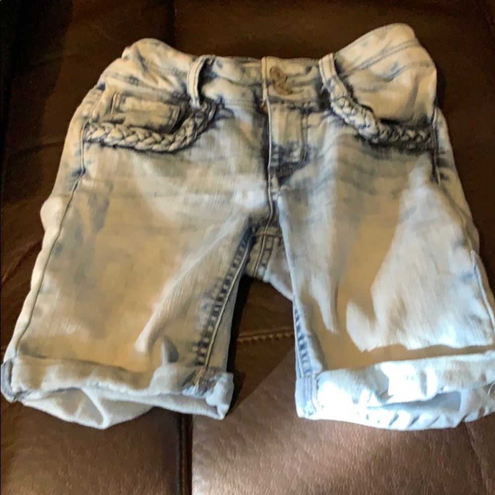 Mudd girls size 8 blue jean shorts